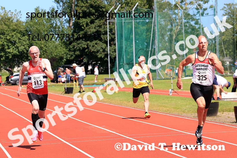 Mens 200 metres, 2024 NE Masters Track and Field Champs., Monkton Stadium, Jarrow.  Photo: David T. Hewitson/Sports for All Pics